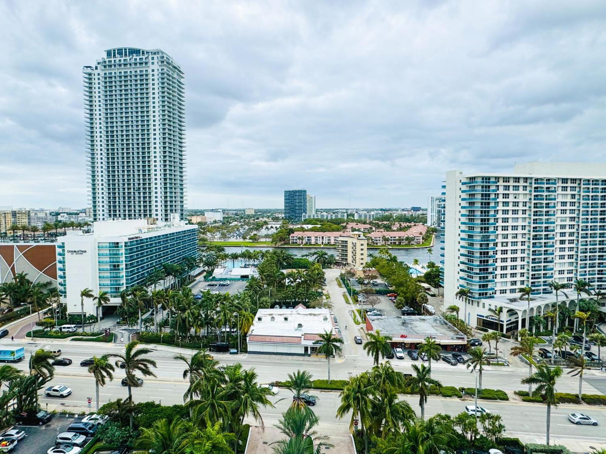 The Tides On Miami Hollywood Bay View Apartments 1B מראה חיצוני תמונה